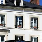 Hotel Jean Moet 4*