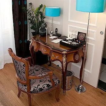 Jean Moet Hotel 4*