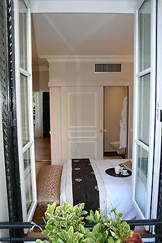 Jean Moët Hotel 4*