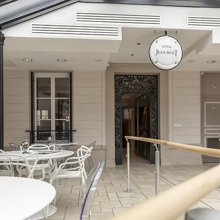 Hotel Jean Moet 4*