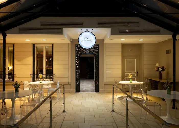 Jean Moet Hotel